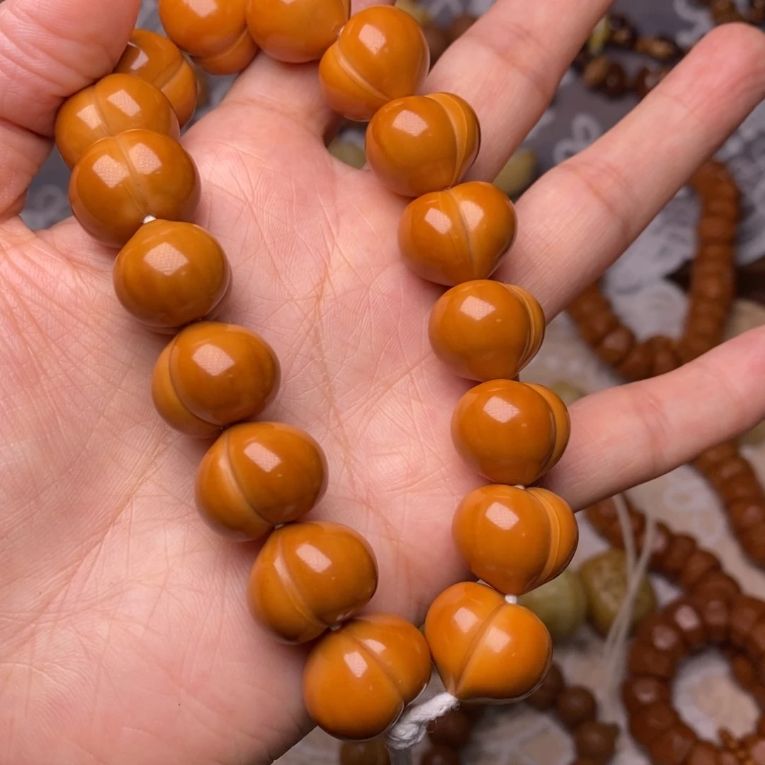 把件猴头核桃柯基屁桃高定