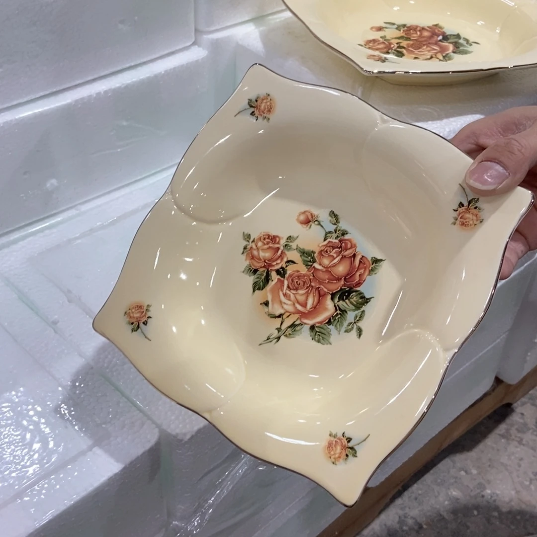 星博陶瓷……………………………………