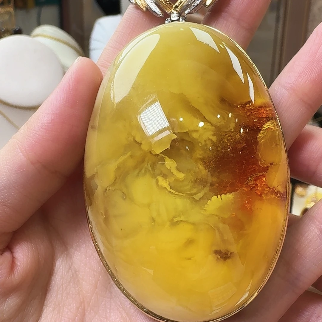 琥珀未镶嵌颈饰吊坠