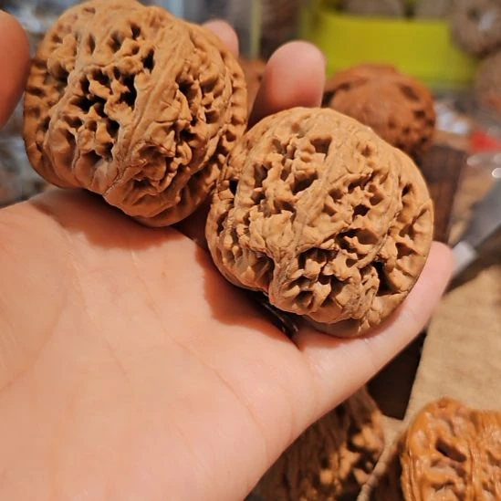 *****文玩核桃吊坠47粗筋