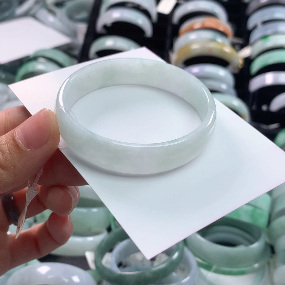 翡翠手镯未镶嵌公主52.6