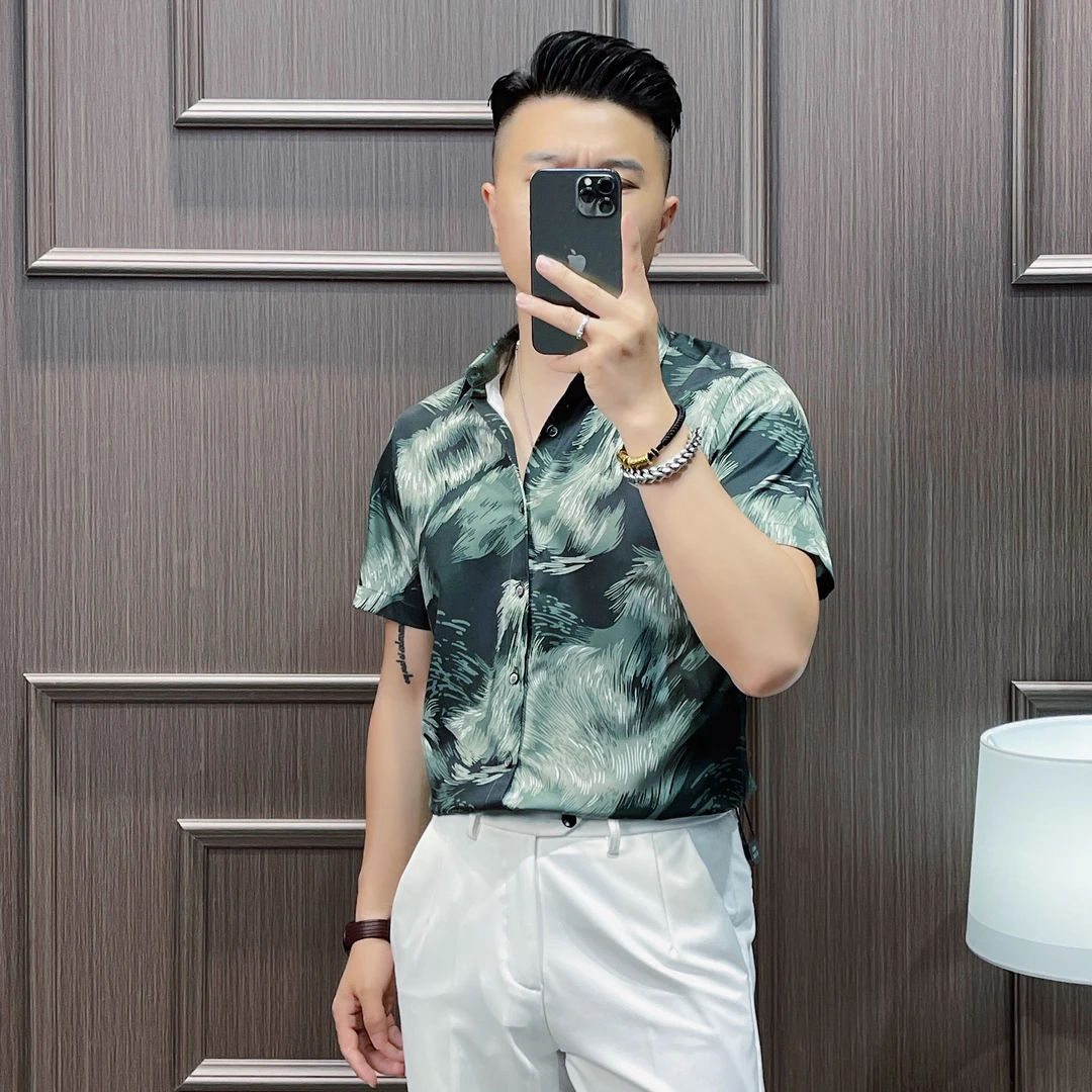 夏季修身型碎花短袖男士尖领衬衫个性休闲风痞帅薄款印花帅气韩版