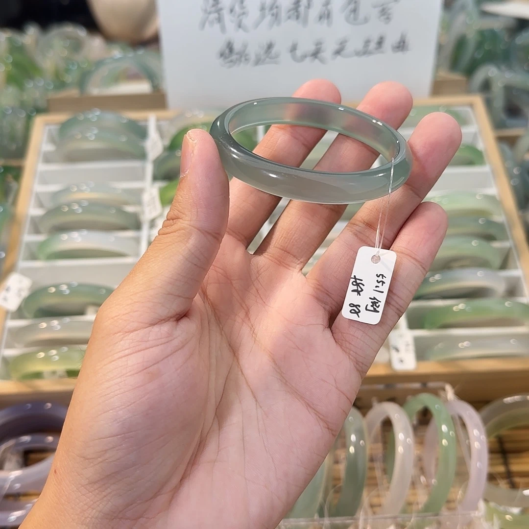 玛瑙/玉髓未镶嵌手镯圈口55.1