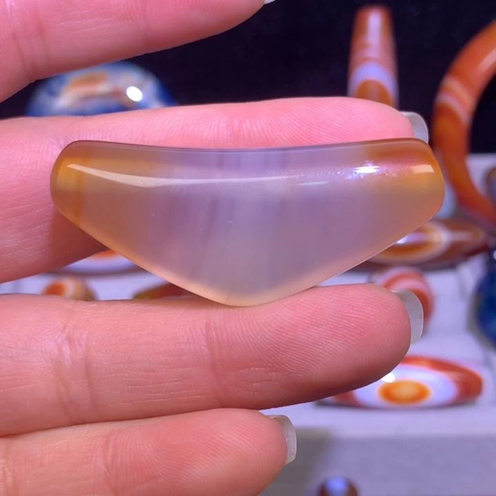 未镶嵌玛瑙/玉髓珠宝奇石