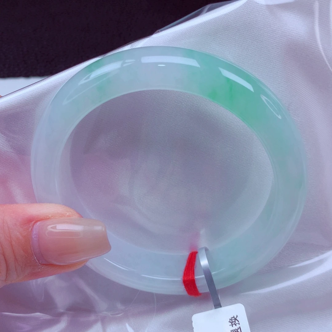 翡翠未镶嵌手镯手镯