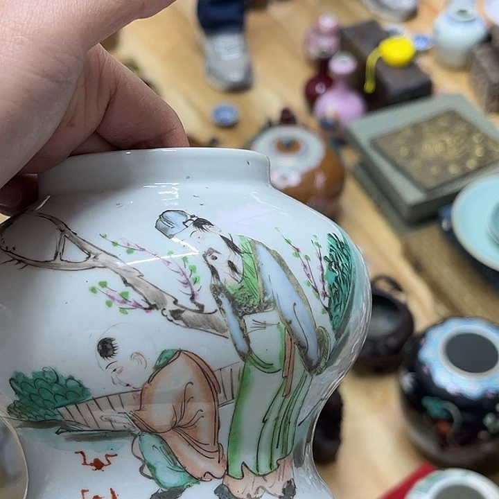 逛***4瓷片精美的陶瓷摆件……