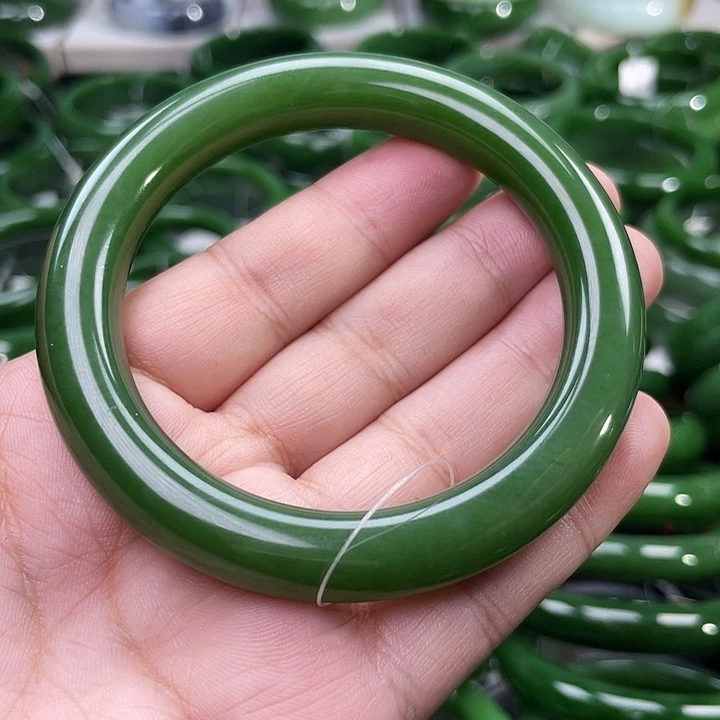 未镶嵌手镯和田玉（碧玉）