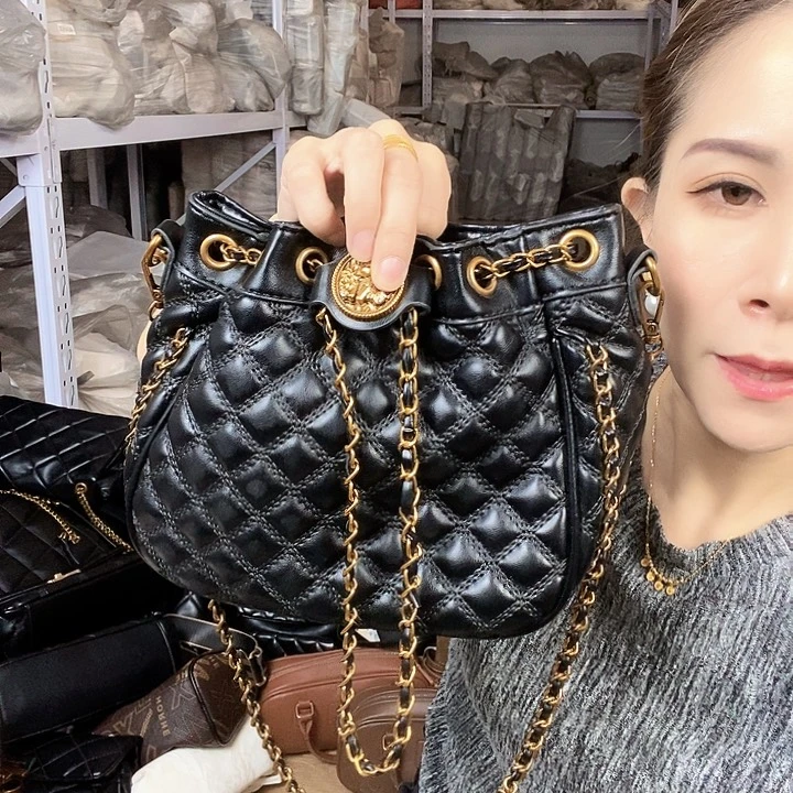 蚕丝小牛剖层皮革PU