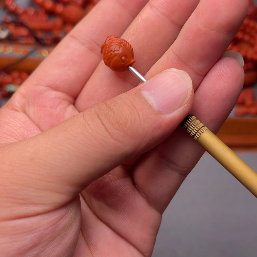 未镶嵌配饰南红玛瑙
