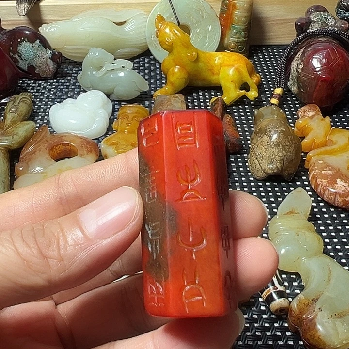 未镶嵌和田玉（糖玉）挂件