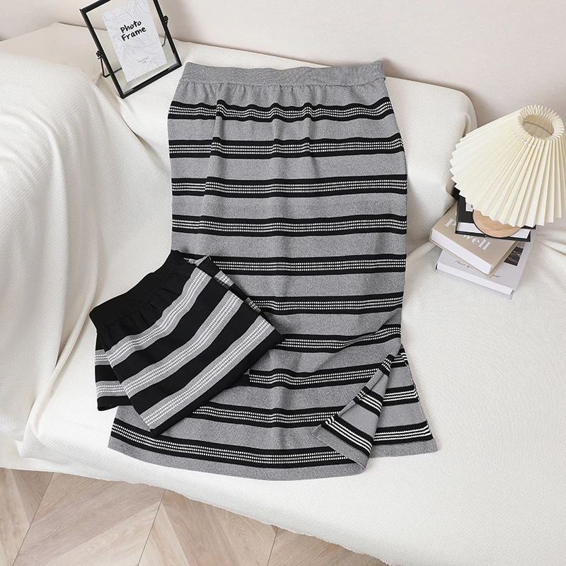 【胖佳佳】奥利奥曲奇脆 针织半身裙显瘦条纹撞色中长裙HZ342867