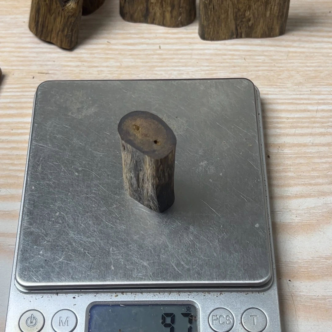 沉香沉香碎屑T**g素牌9.5➕