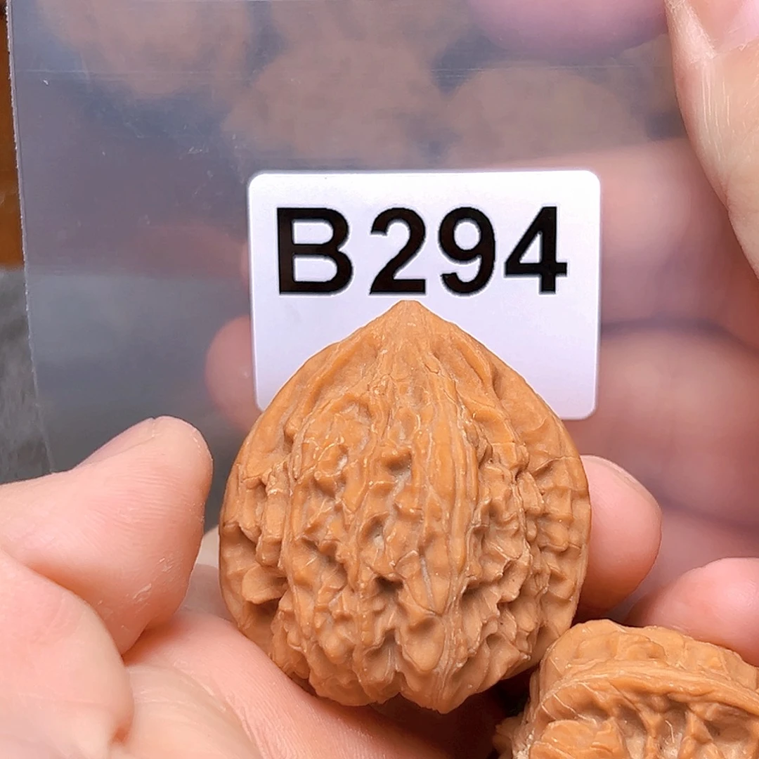 吊坠文玩核桃38御龙粗筋