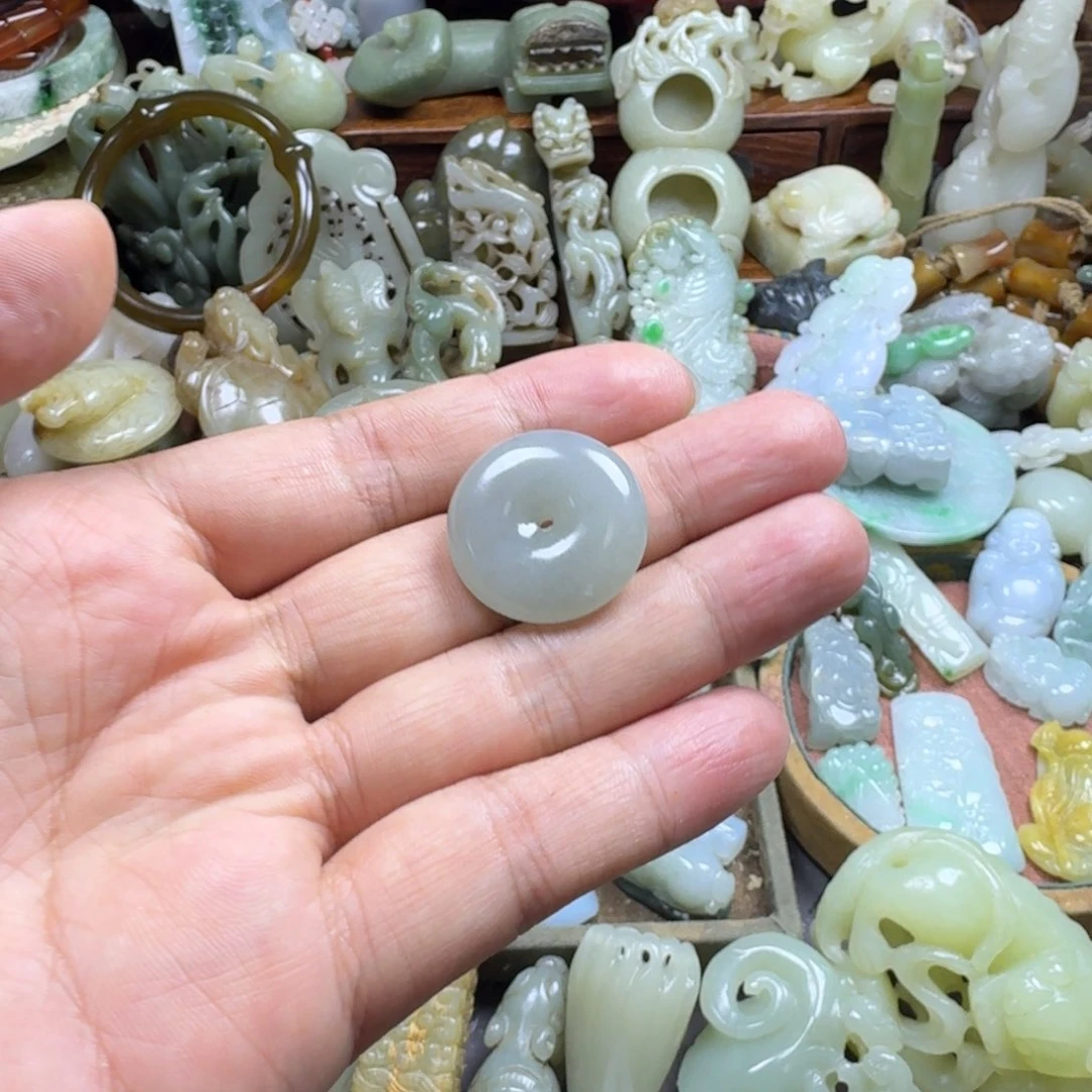 翡翠挂件未镶嵌姚*999999999