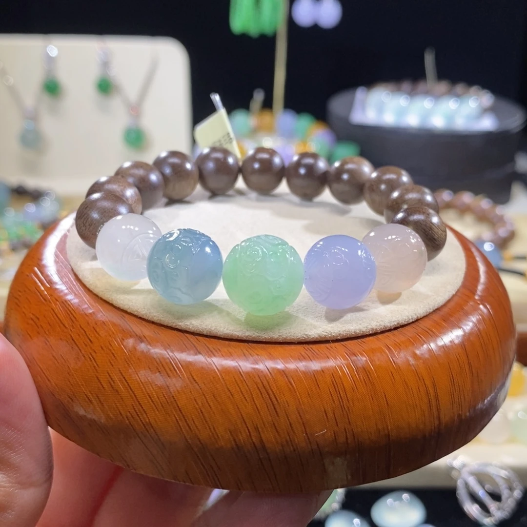 翡翠未镶嵌手串雕刻圆珠手串