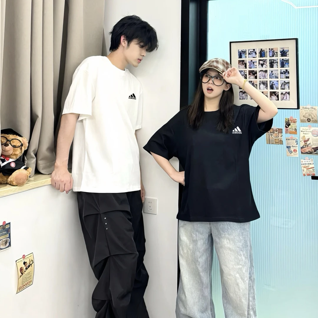 阿迪夏季休闲T恤 纯棉经典时尚简约短袖情侣款 / TX1101 / 004