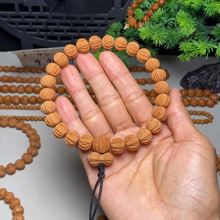 手串桃核佛手通天纹