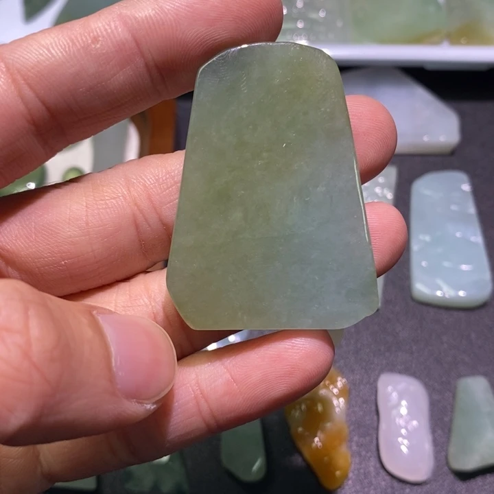 定制翡翠未镶嵌定制