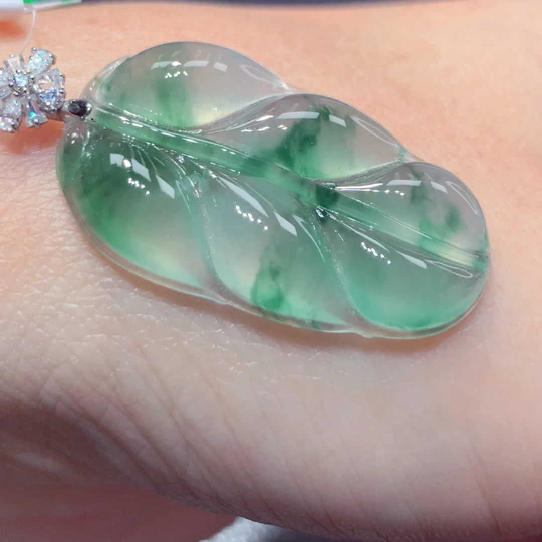 定制翡翠18K金镶嵌翡翠
