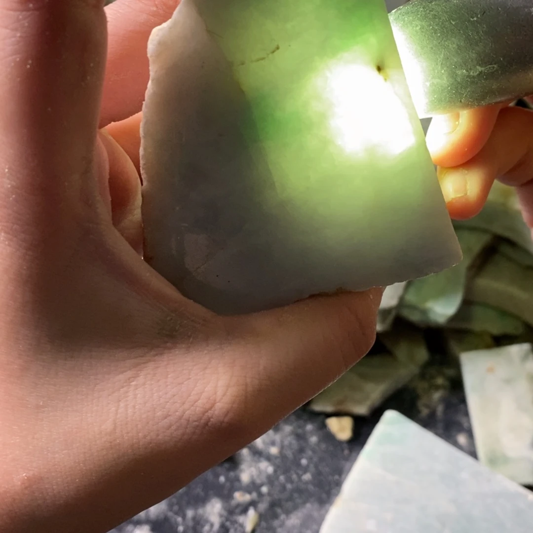 颈饰未镶嵌翡翠天然翡翠
