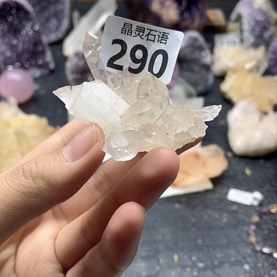 未镶嵌水晶大型摆件（非配饰）