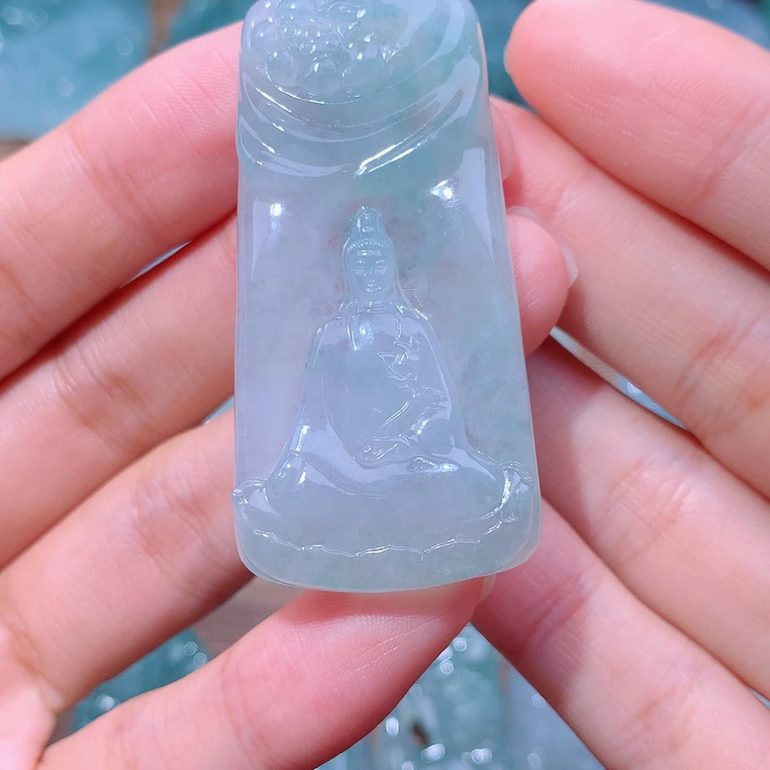 颈饰未镶嵌翡翠观音