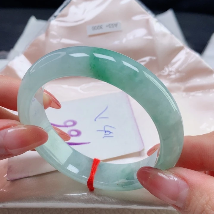 翡翠手镯未镶嵌柿**意525353535