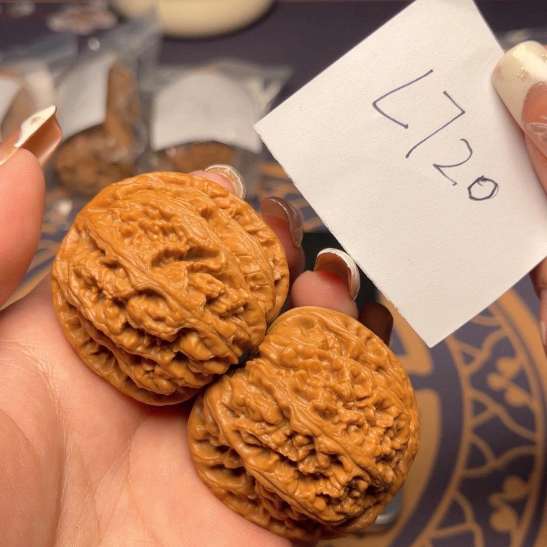 文玩核桃把件粗筋43