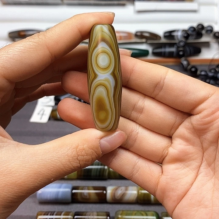 剑***看玛瑙/玉髓合金珠宝半成品