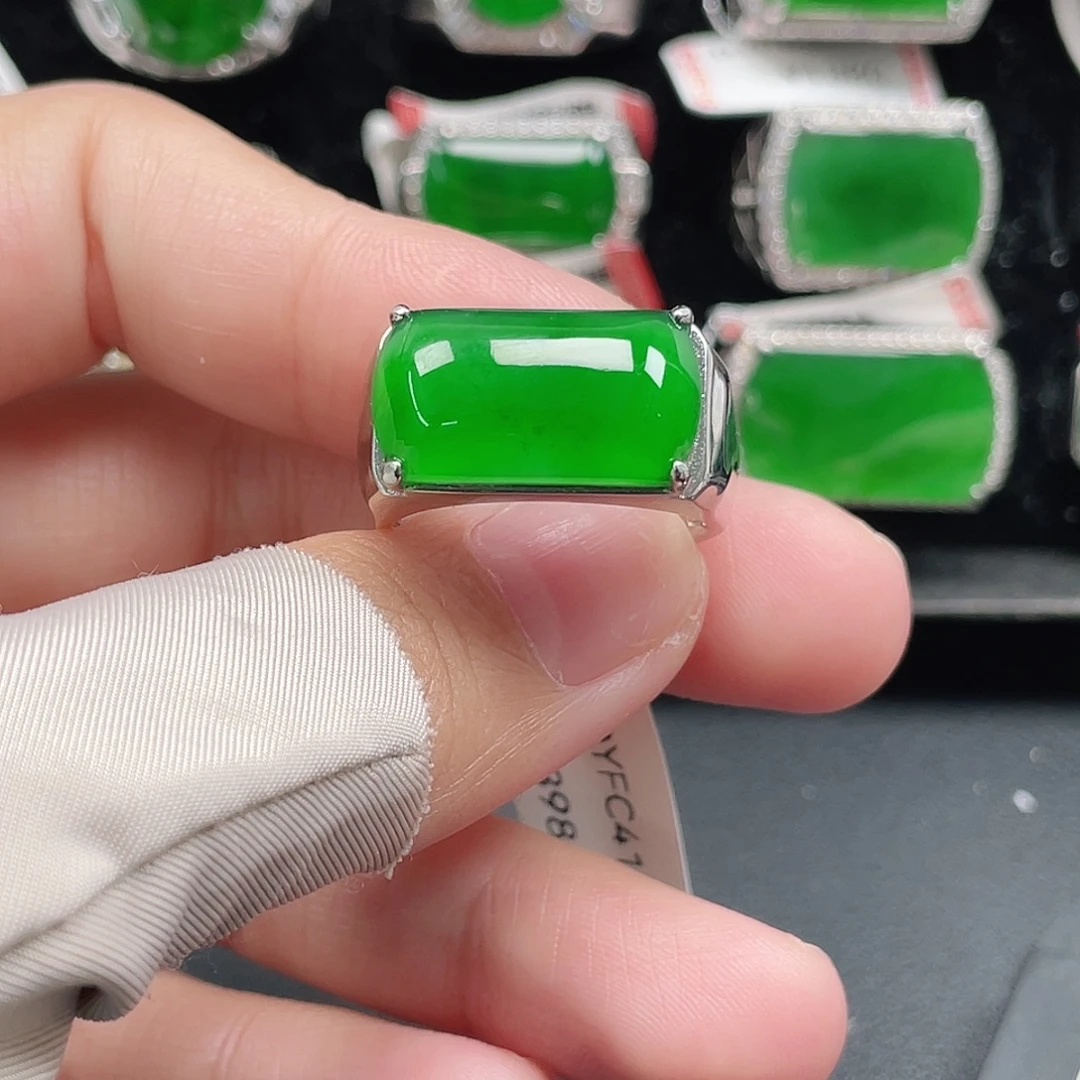翡翠银S925镶嵌戒指天然A货翡翠没运费险4169