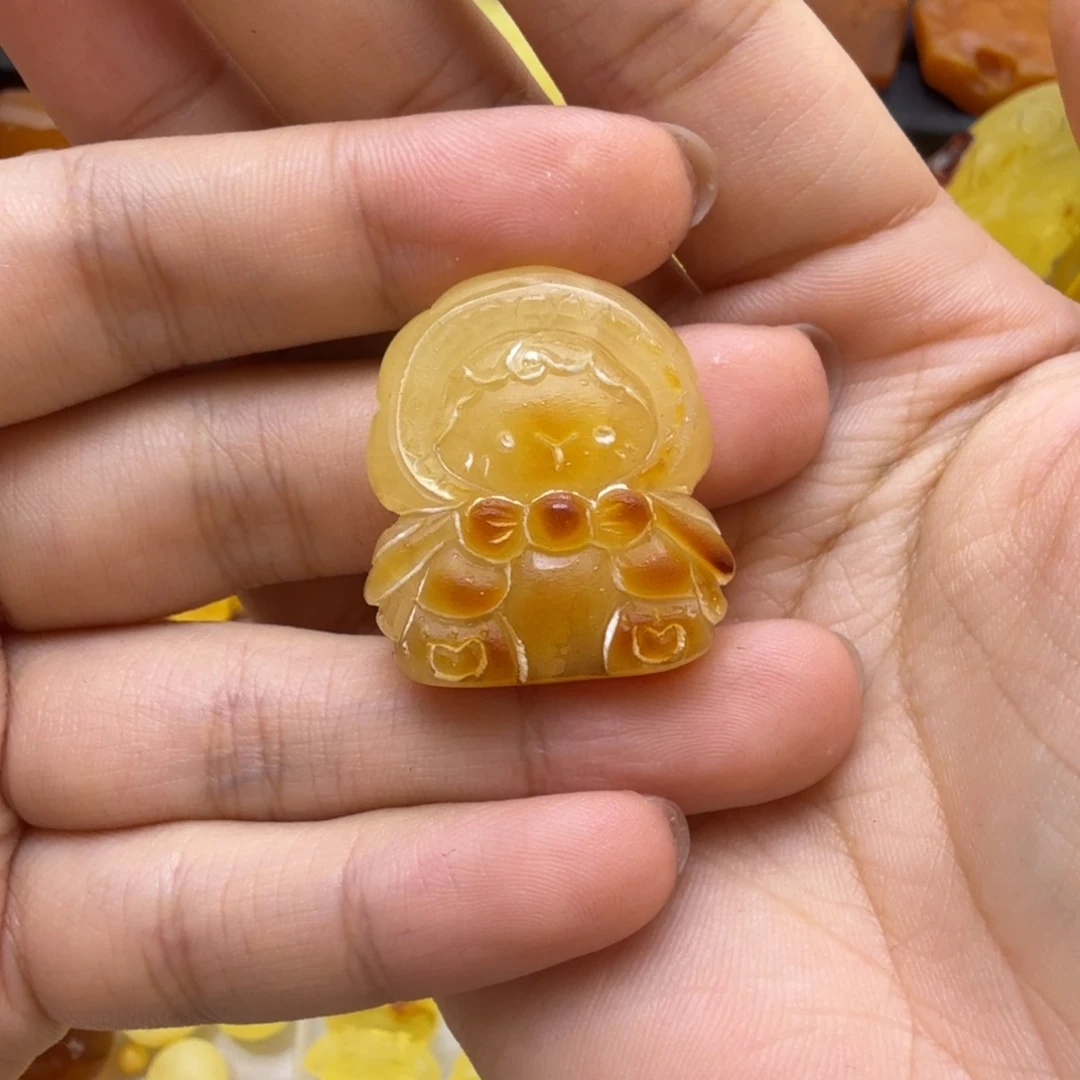 蜜蜡未镶嵌珠宝奇石