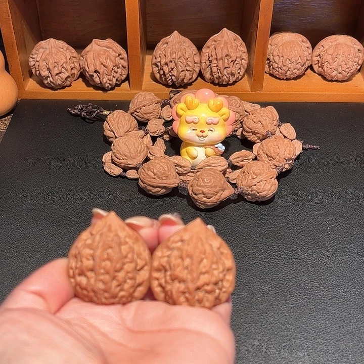 吊坠文玩核桃贵妃帽