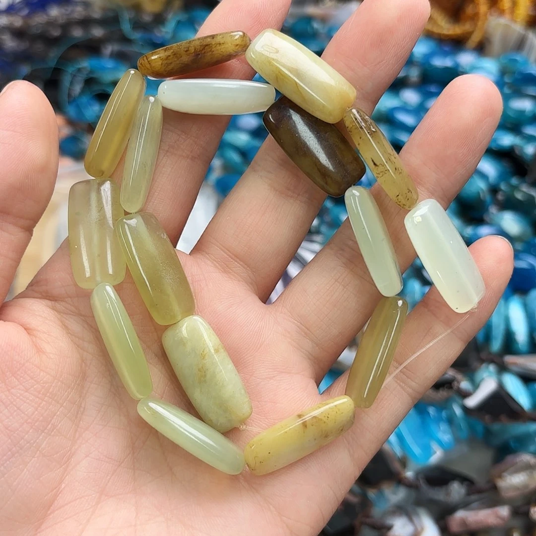 未镶嵌玛瑙/玉髓珠宝半成品11×25老岫玉长牌一条