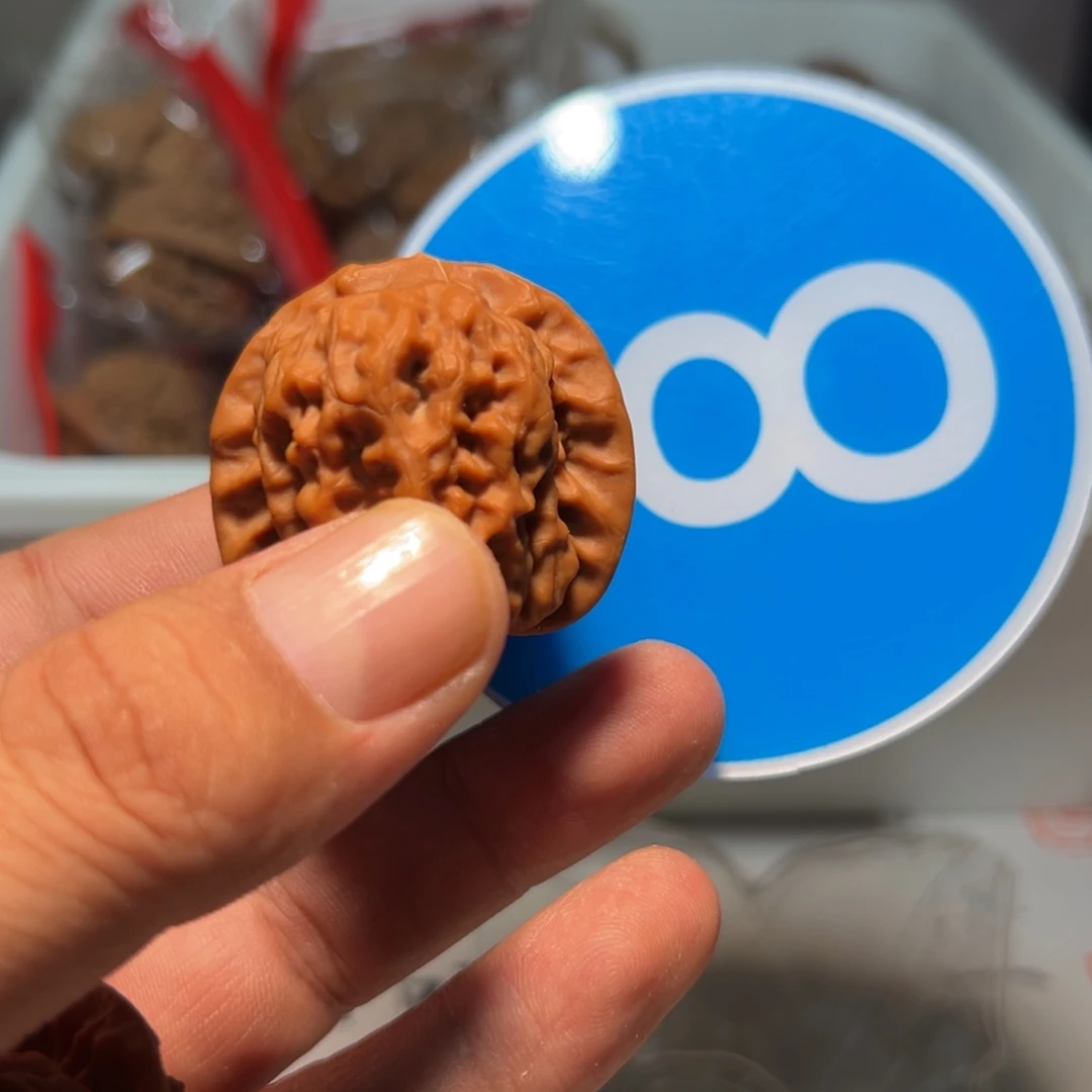 ****。文玩核桃，蓝色08号