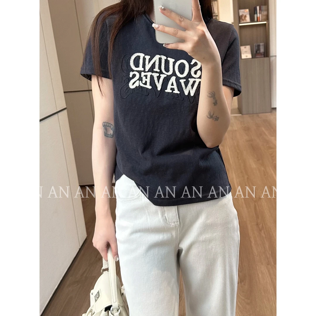 C07233新款时尚休闲舒适设计感领口百搭圆领正肩字母T恤