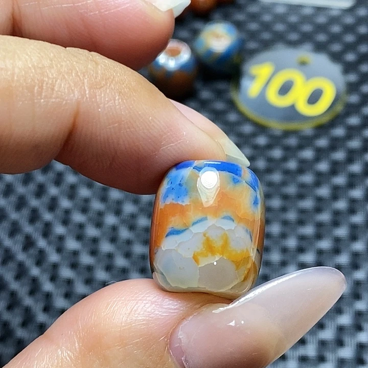 指***阳未镶嵌颈饰玛瑙/玉髓