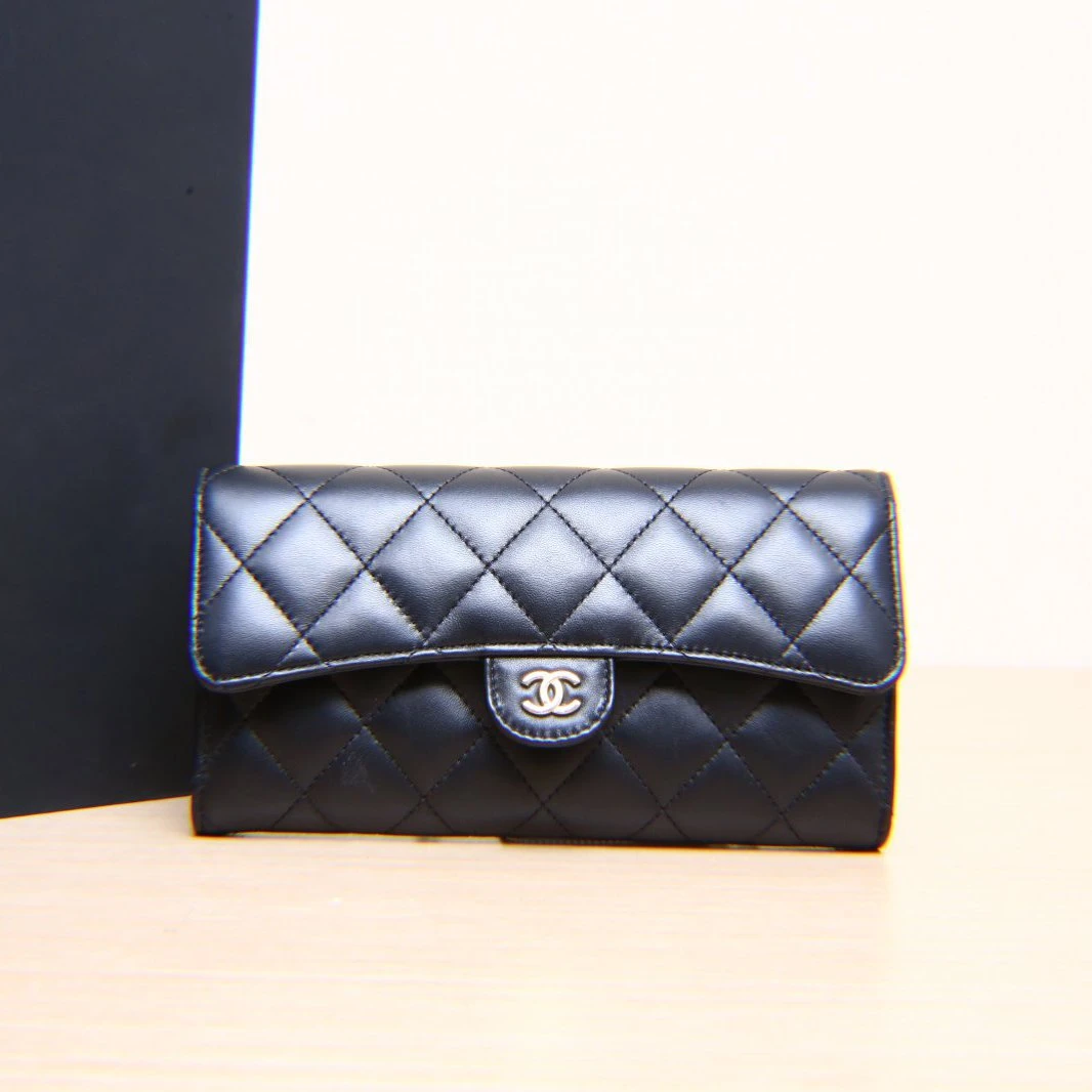 99新 Chanel/香奈儿 小花Jerry P205437552 CF 口盖钱包 25开