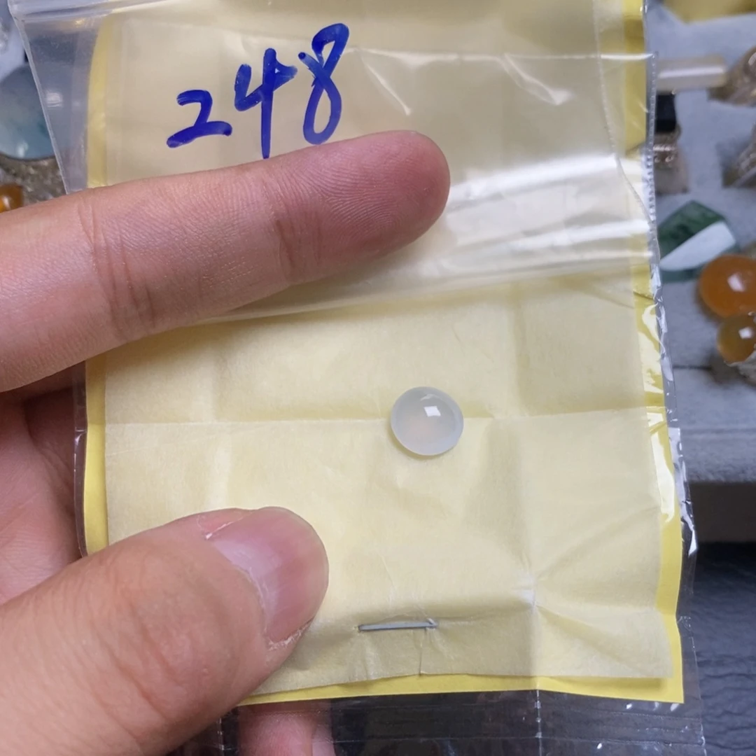 定制翡翠未镶嵌天然缅甸翡翠A货