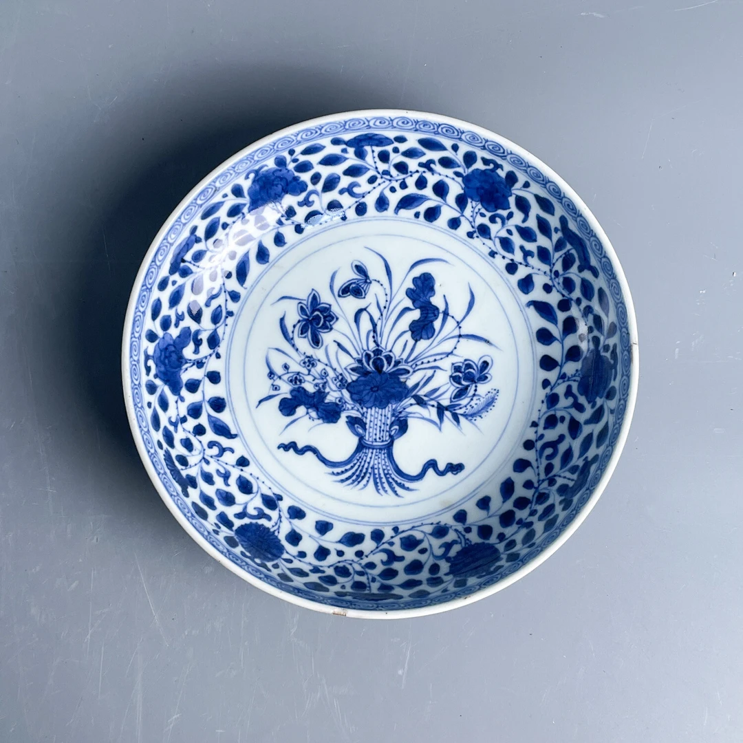 lot35.清雍正青花一把莲纹盘-M25LH005066