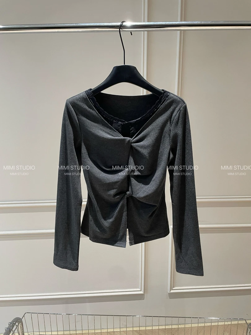 2025秋冬新款 扭结设计温柔风长袖女显瘦百搭时尚上衣714