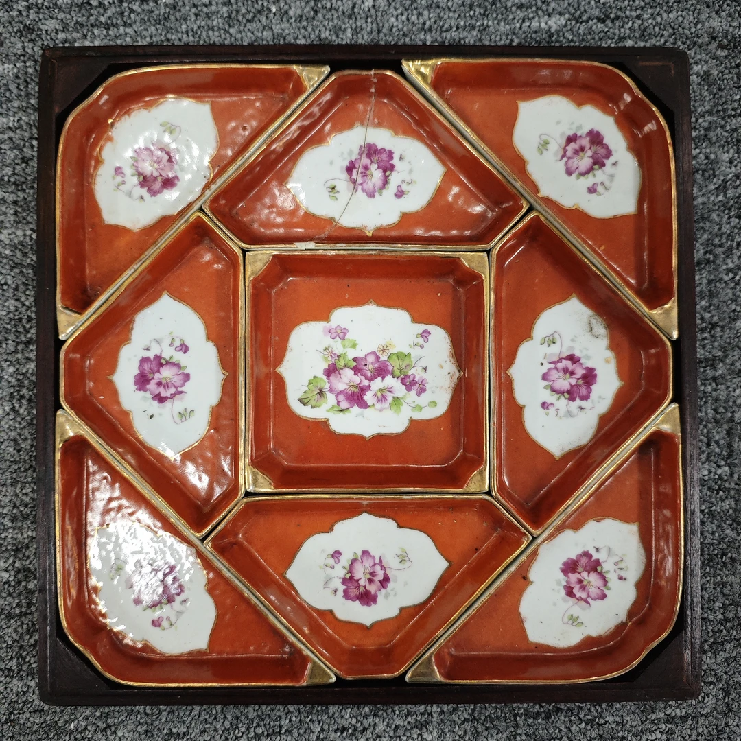 民 珊瑚红花卉九攒盘6660022-宽度26