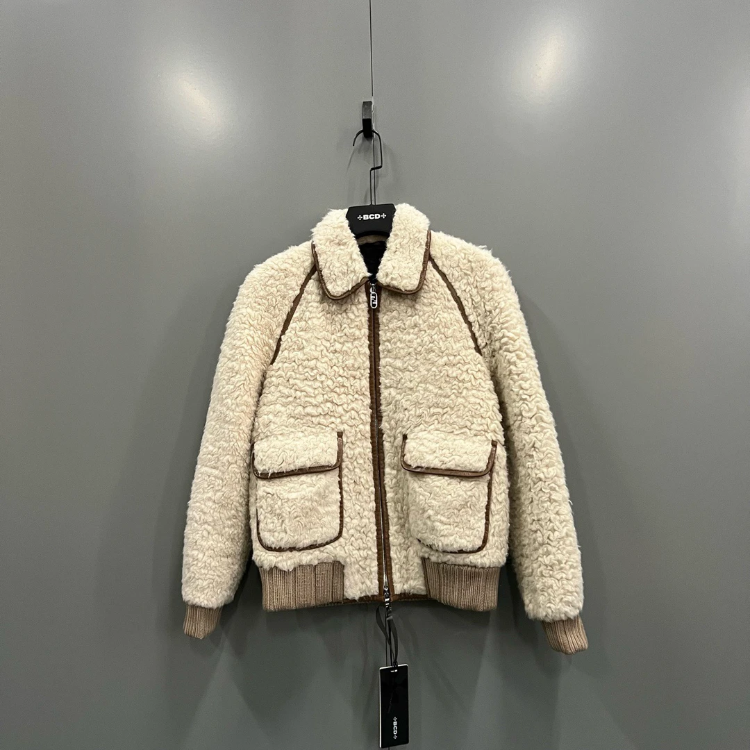 99新 FENDI/芬迪 tt2 米白色羊羔绒夹克 48码/103365