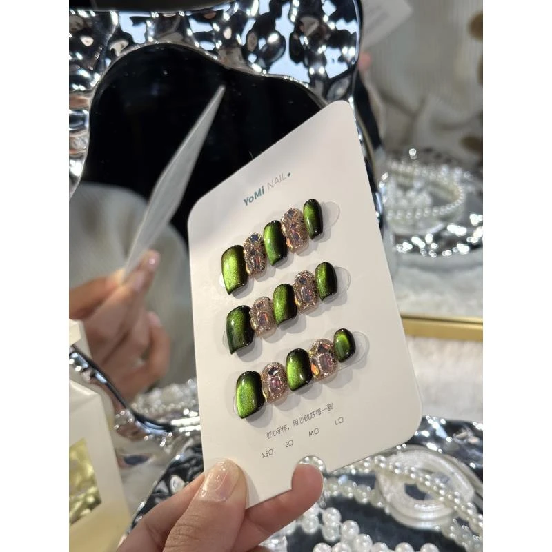 YoMi【绿猫眼】2025纯手工四色变光猫眼彩钻石风简约奢穿戴式美甲11