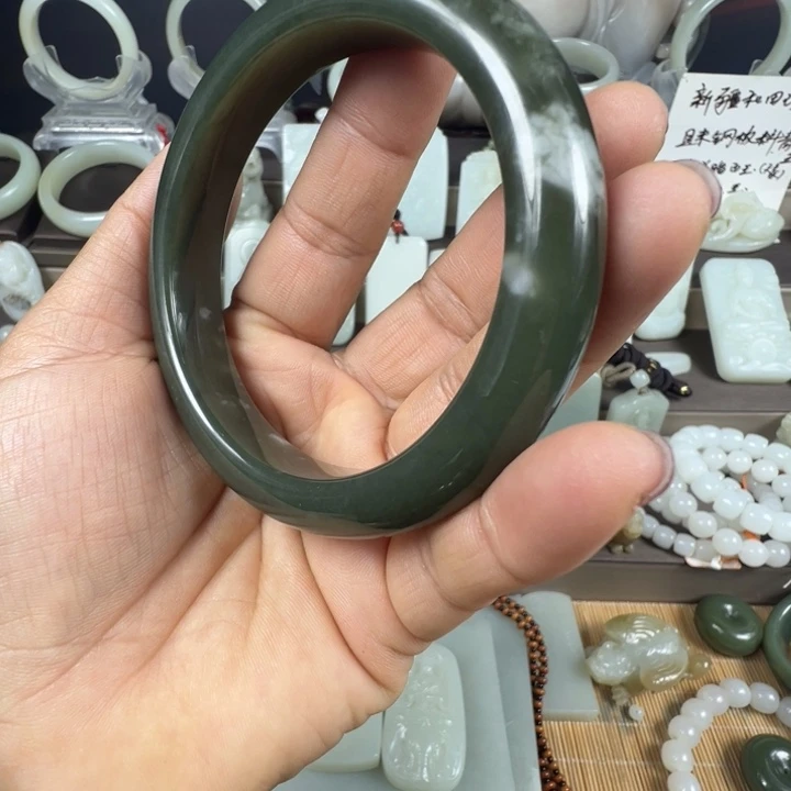 和田玉未镶嵌手链