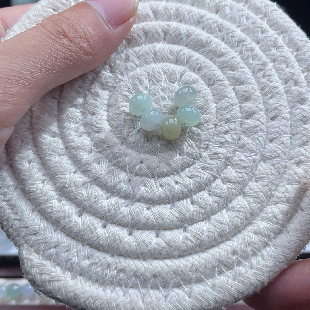 散珠翡翠卡7.7 鼓珠 5颗