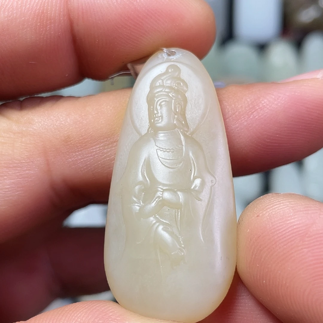 颈饰未镶嵌和田玉吊坠