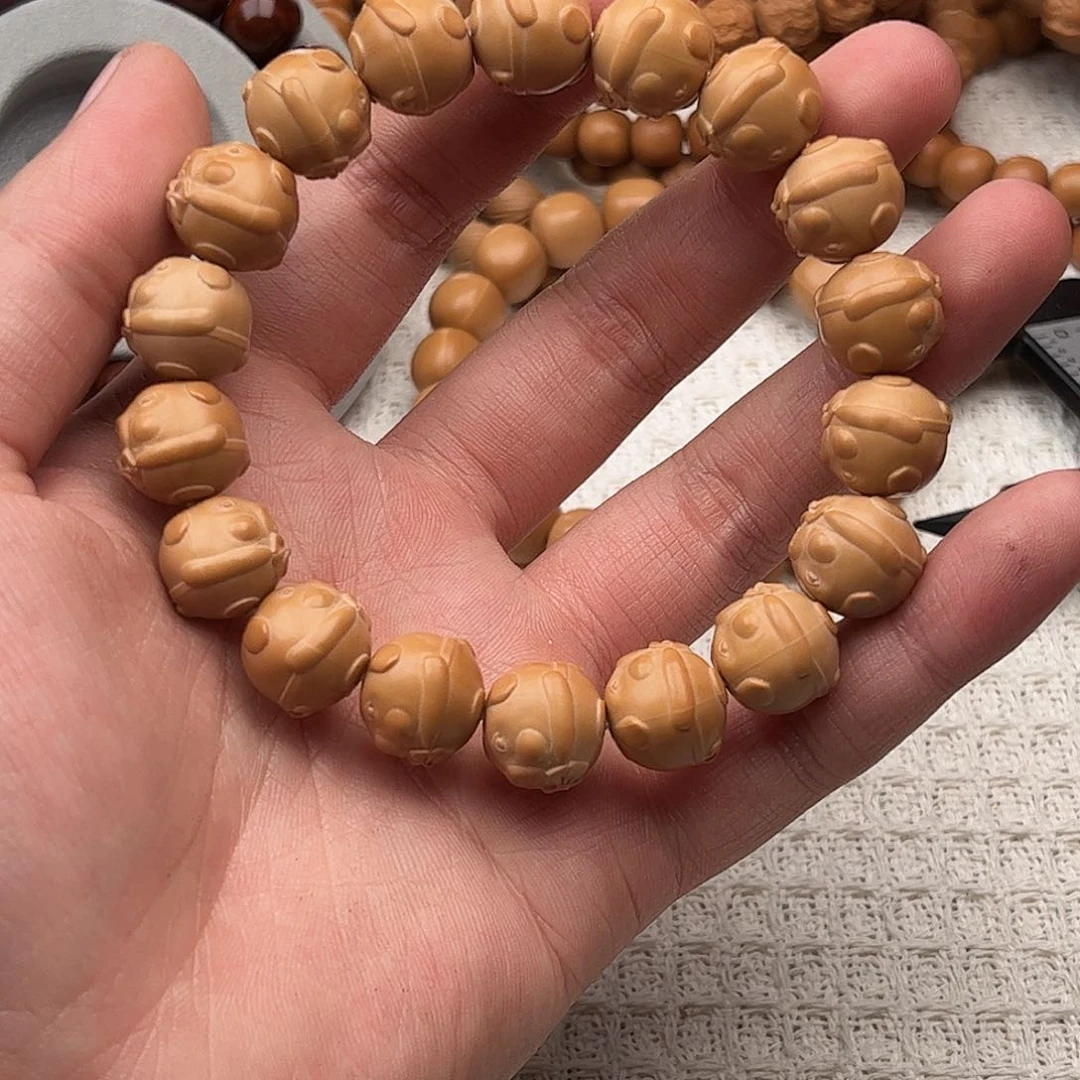 猴头核桃手串芝*?卡皮吧啦