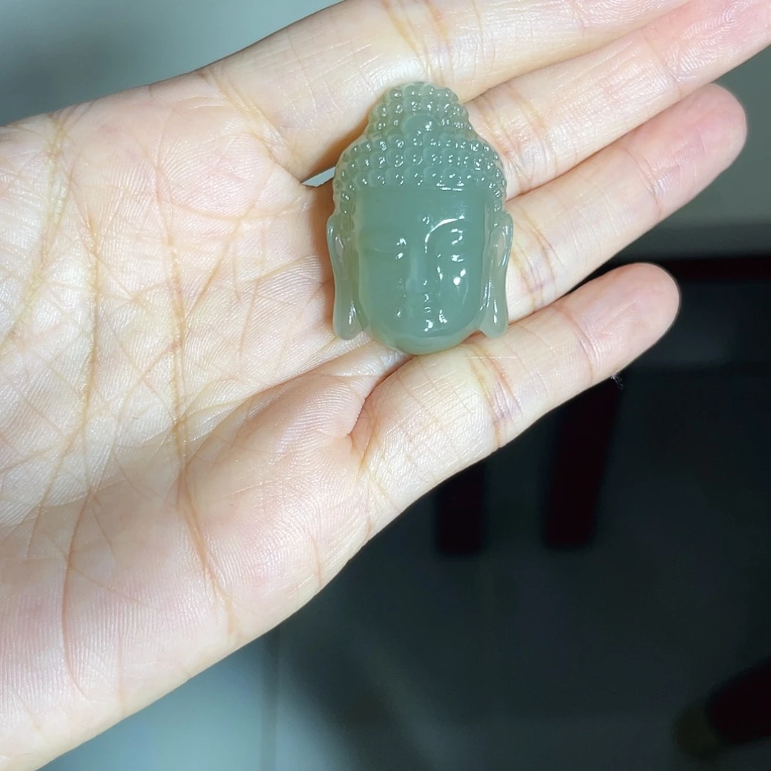 颈饰未镶嵌和田玉画*