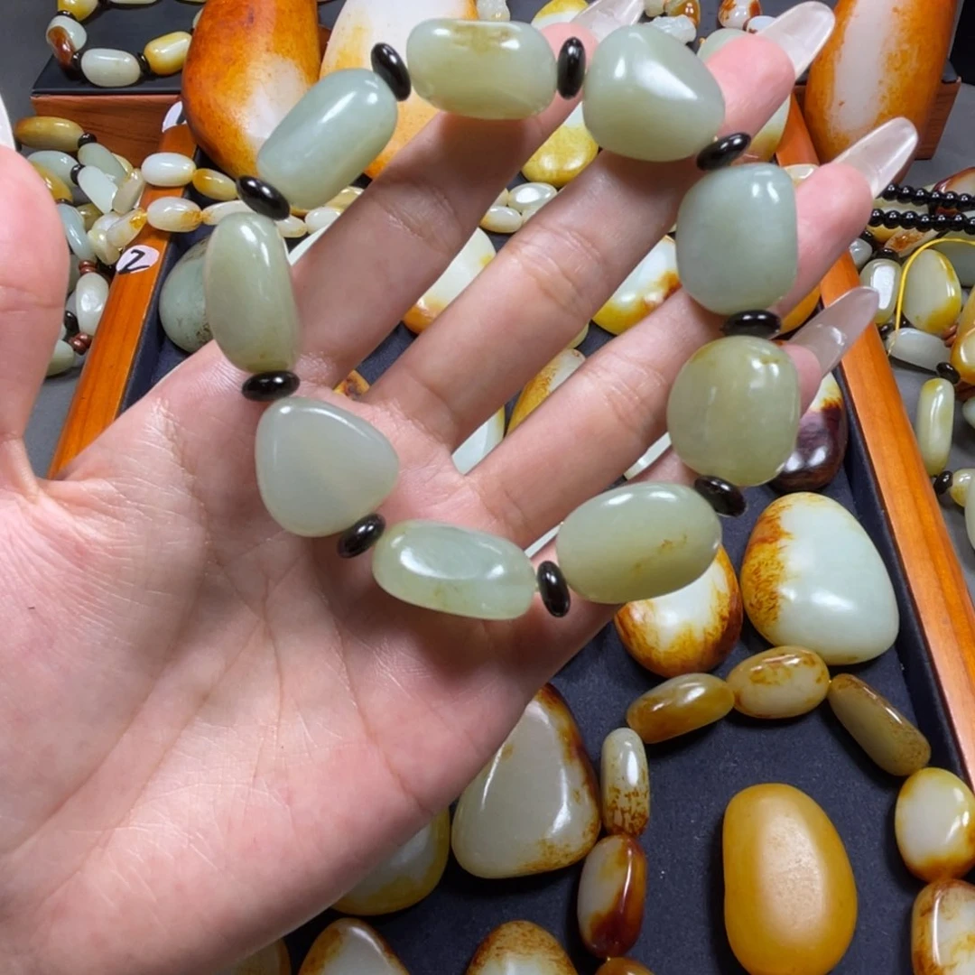 和田玉（糖玉）未镶嵌颈饰用****9