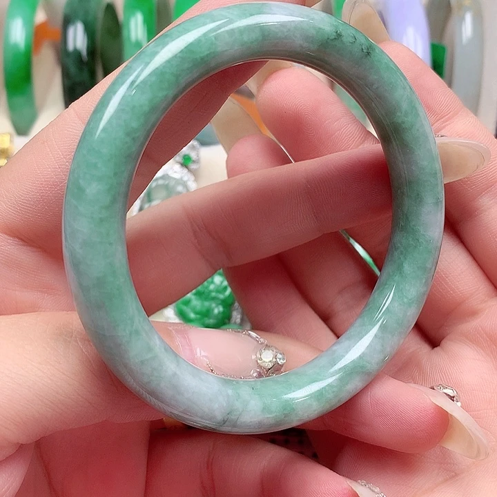 翡翠未镶嵌手镯翡翠手镯